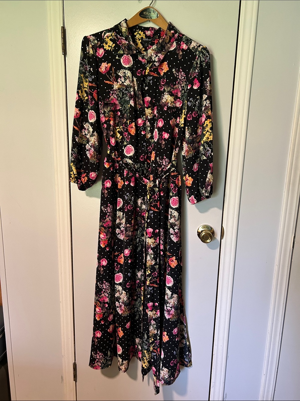 torrid Black Floral Long-Sleeve Dress